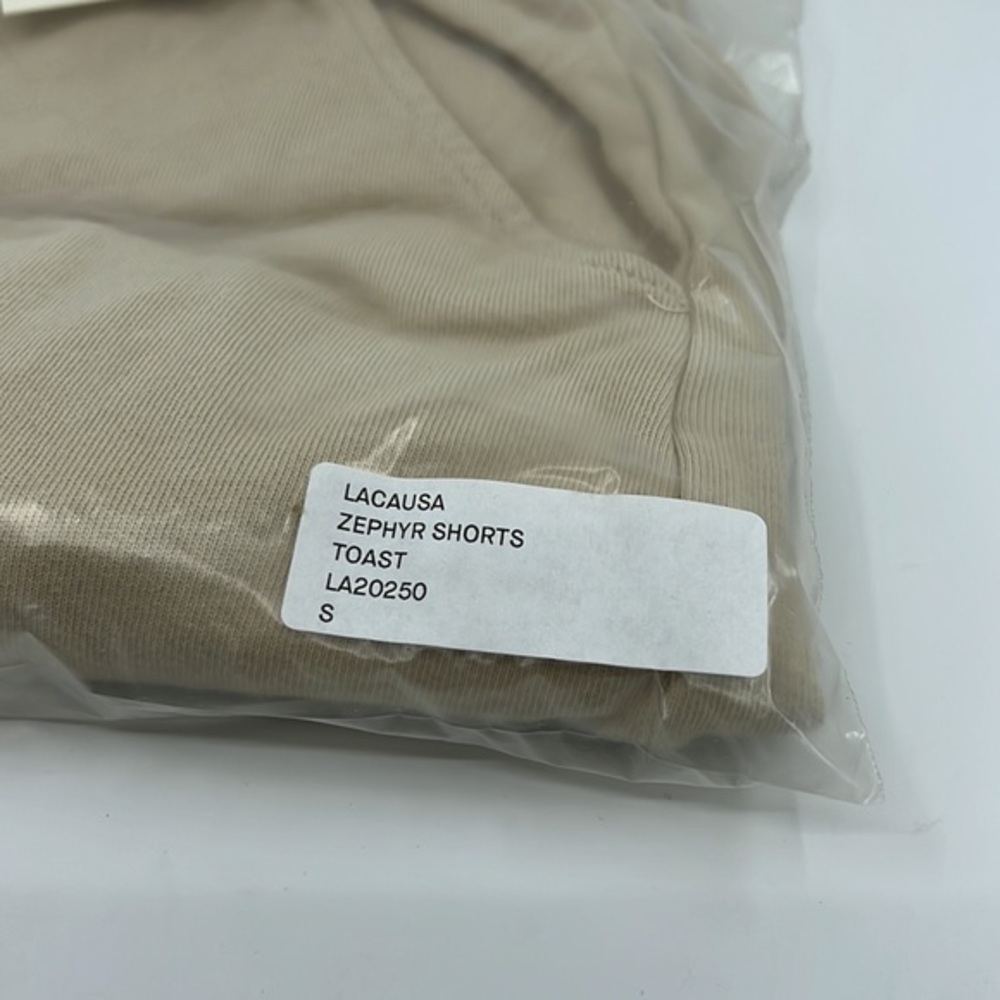 NEW LACAUSA‎ X Revolve Zephyr Shorts Toast - Picture 11 of 11